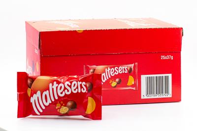 Драже Maltesers хрустящие шарики, покрытые молочным шоколадом 37 гр